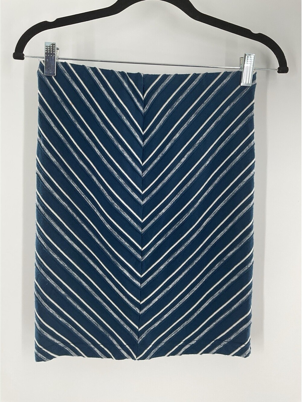 Brooklyn Industries Women’s Size Small Pencil Skirt Diagonal Stripes Short 101
